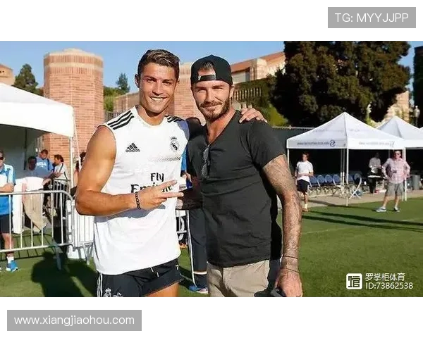 足球明星与粉丝亲密互动温馨瞬间分享头发的特别记忆